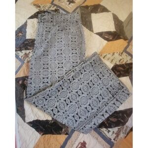 Women Bandolinoblu Capri Crop Pants Black White Design Pockets High Rise Size 10